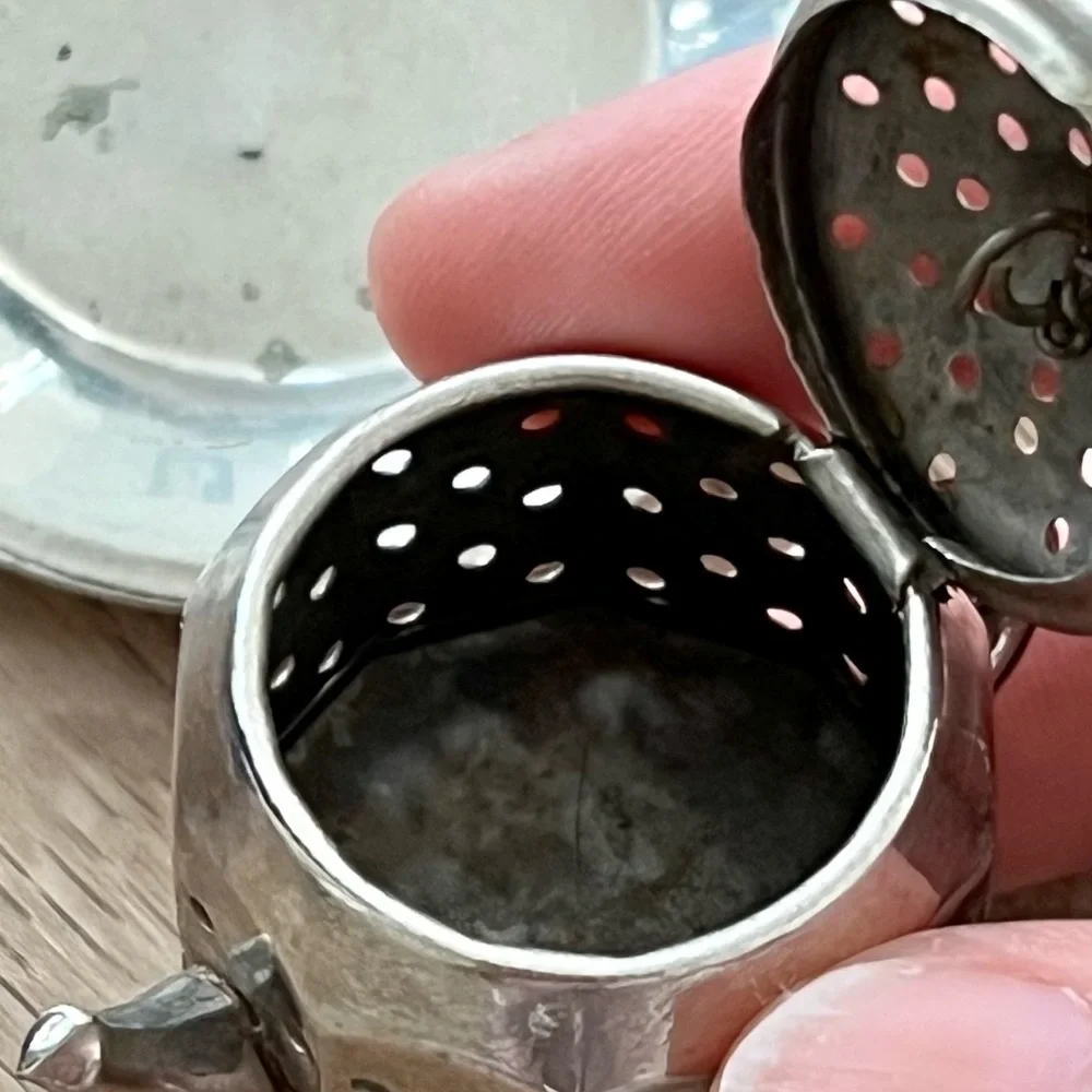 Vintage Japan Small Metal Tea Infuser Strainer Kettle Pot Mini‎ Miniature Teapot
